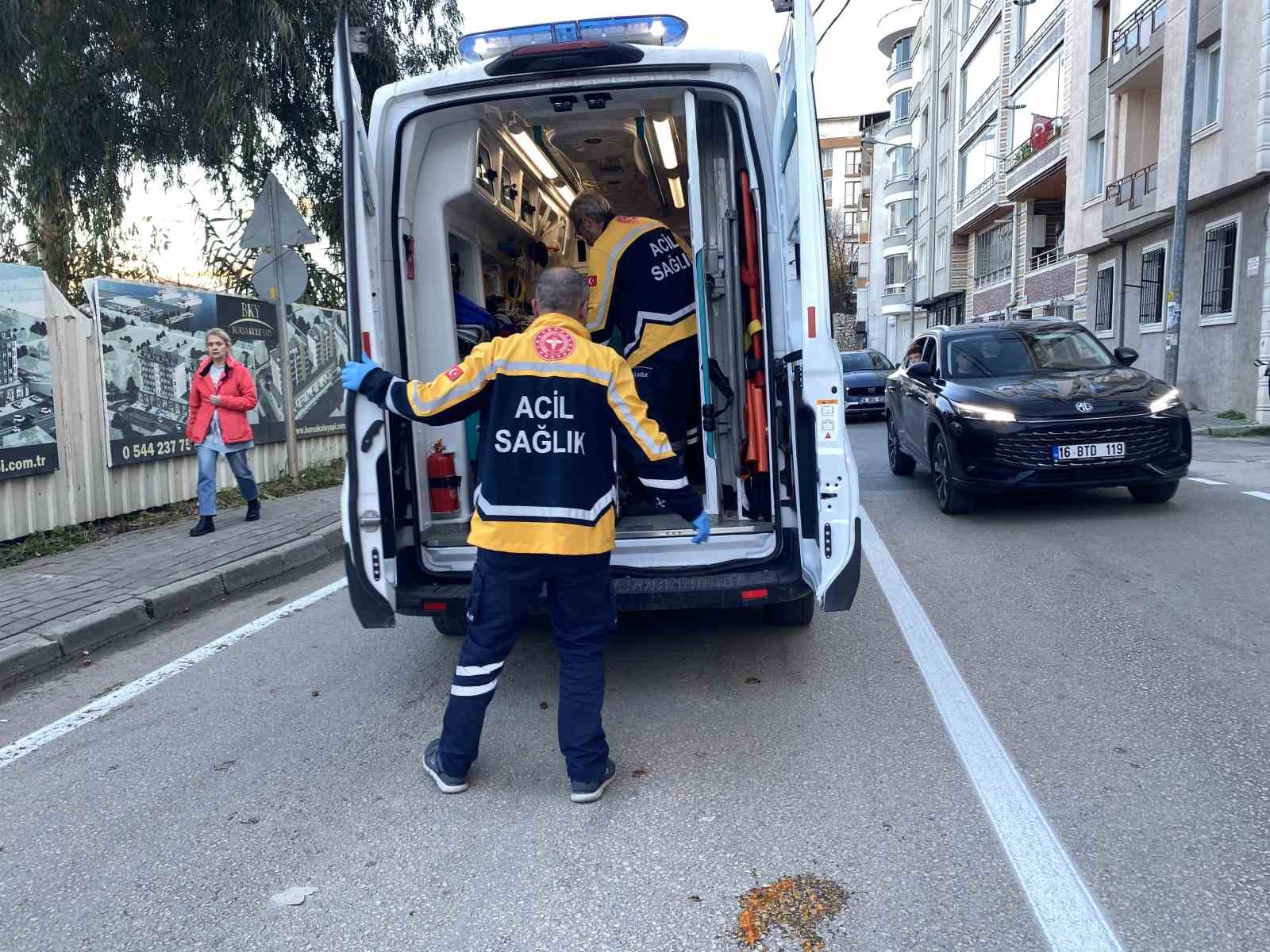 motosikletin carptigi kadin yaralandi 3 EVNFgwUp