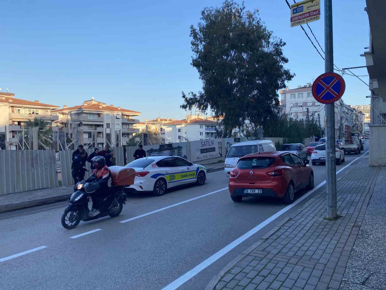 motosikletin carptigi kadin yaralandi 5 TmWmkI3S