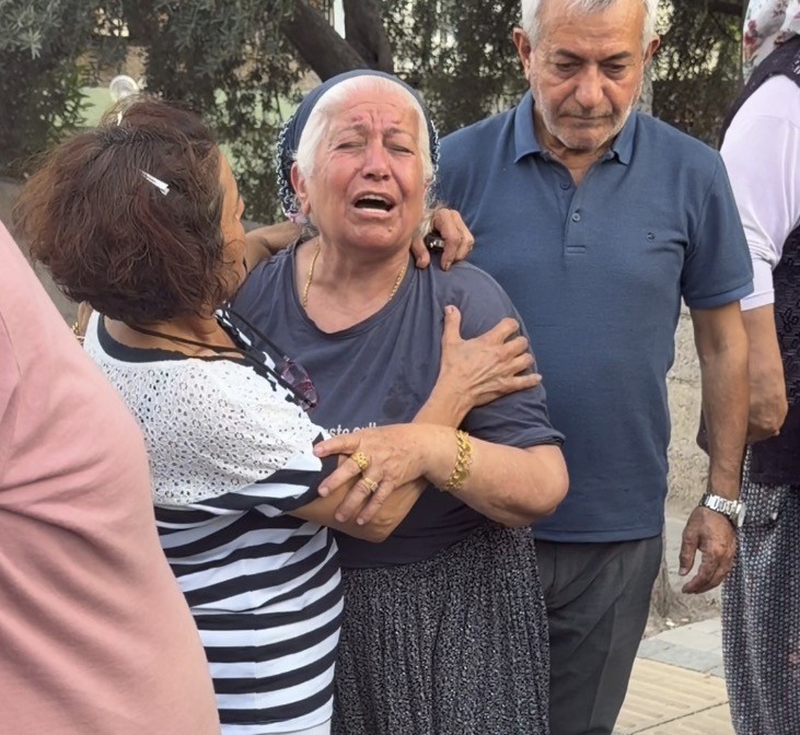 motosikletin carptigi yasli adamin esi gozyaslarina boguldu 0 tv4eDc8p