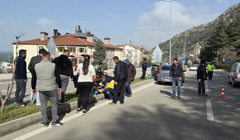 motosikletin-kontrolunu-kaybeden-surucu-agir-yaralandi-KJnvvCPf.jpg