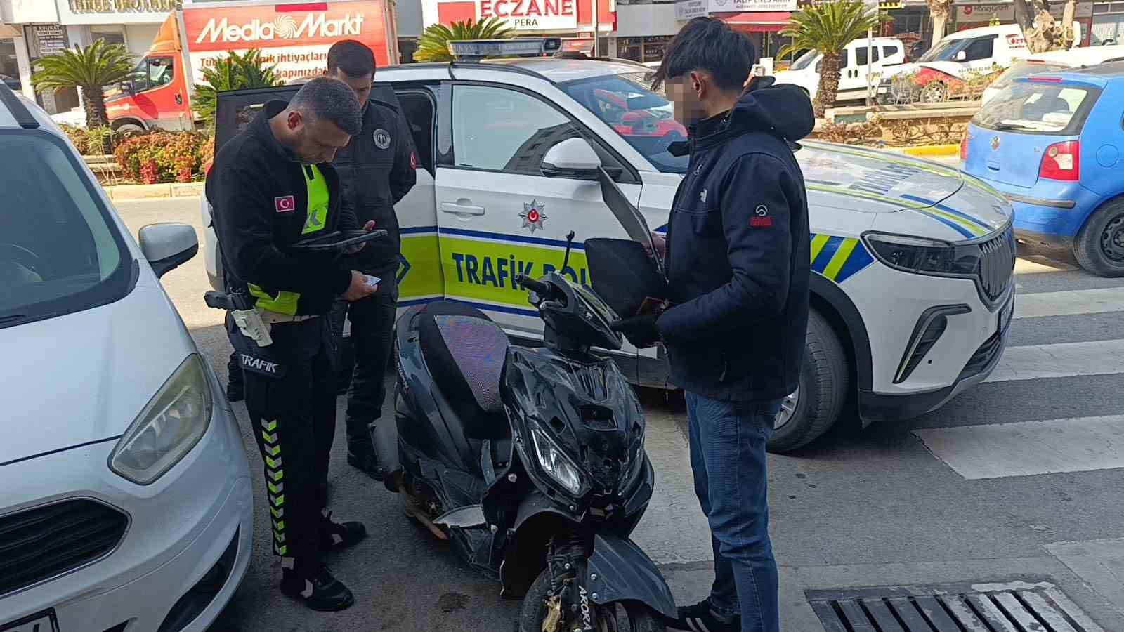 motosikletini devirdi 48 bin ceza yedi 2 nk9eUKm6