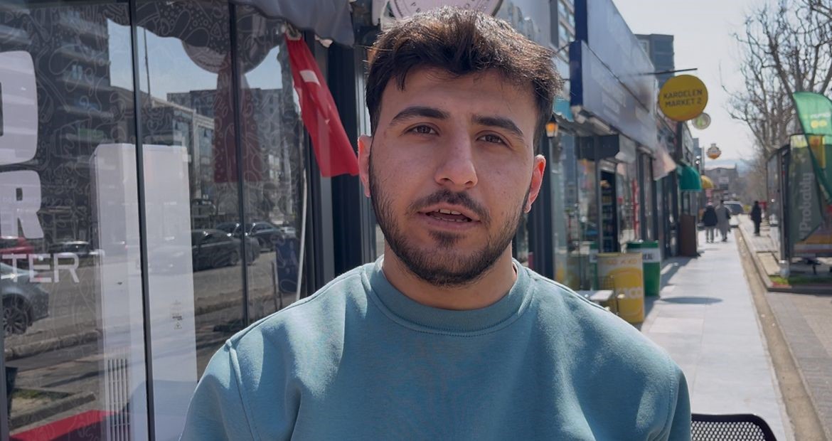 motosikletiyle kaldirima daldi tekel bayisinden icki alip kadinlara boyle satasti 1 17l6BIIc