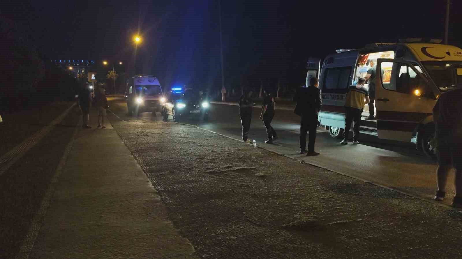 motosikletiyle karanlikta kaldirima carpti 1 yarali 2 q3Q2PNg8