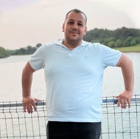 motosikletle gelip is yeri sahibini basindan vurup oldurdu 4 vpPnLjUw