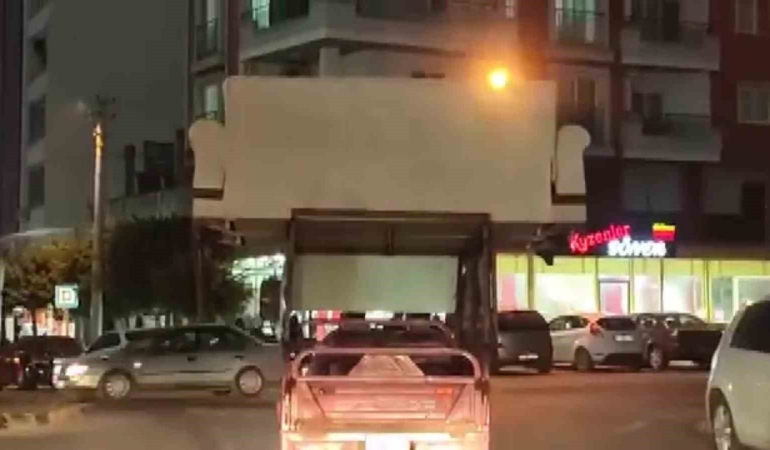 motosikletle-koltuk-tasiyan-surucuye-ceza-FeXqpFM1.jpg