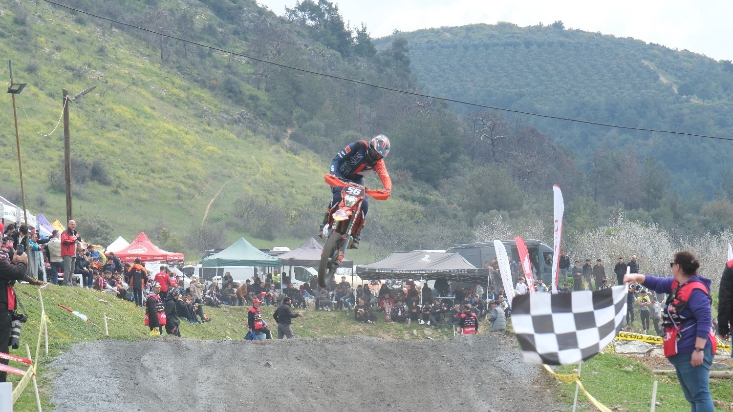 motosikletler uctu 2 lJdSp3Uf