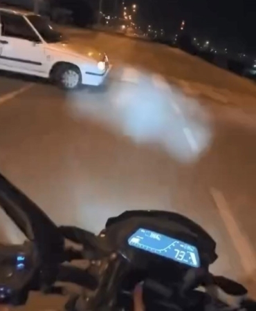 motosikletli-ciftin-kaza-ani-kamerada-UtKePrCJ.jpg