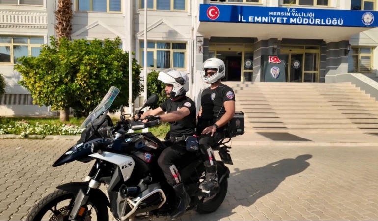 motosikletli-polis-timleri-gorevde-40-bin-kisiyi-kontrol-etti-ycg3L3hf.jpg