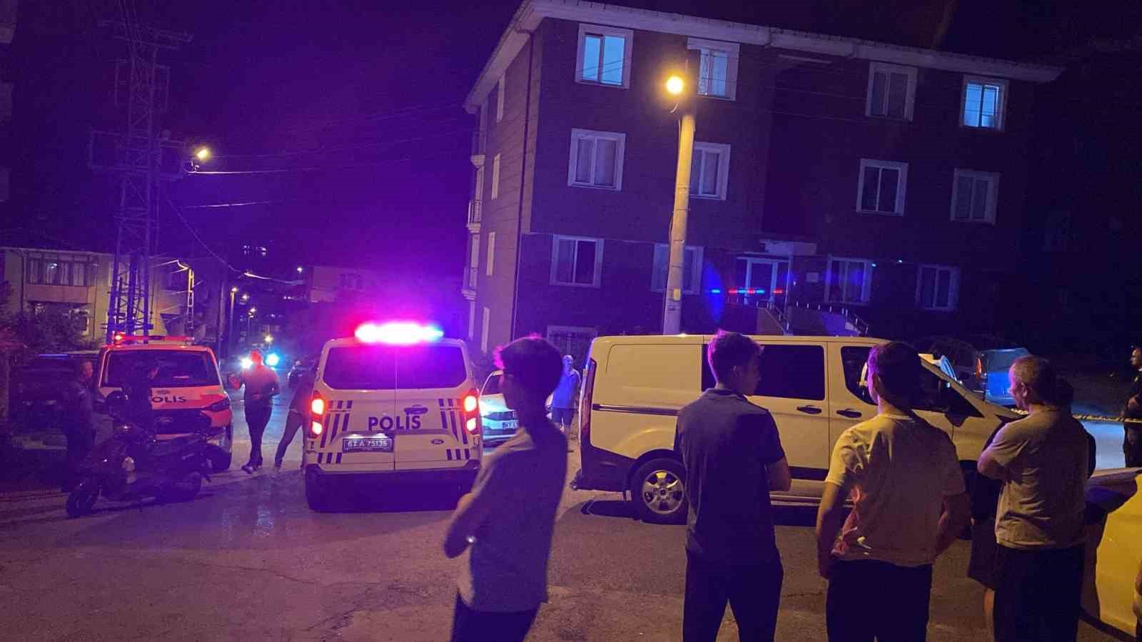 Motosikletli saldırgan dehşet saçtı: 5 el ateş açıp kaçtı 5 motosikletli saldirgan dehset sacti 5 el ates acip kacti 1