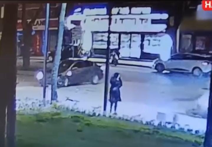 motosikletlinin metrelerce suruklendigi feci kaza kamerada 1 Z8jKehyl