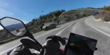 motosiklette-olum-boyle-geldi-RUPpGeTZ.jpg