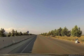 motosikletteki-ciftin-yere-savruldugu-anlar-kamerada-4TkfdaFx.jpg
