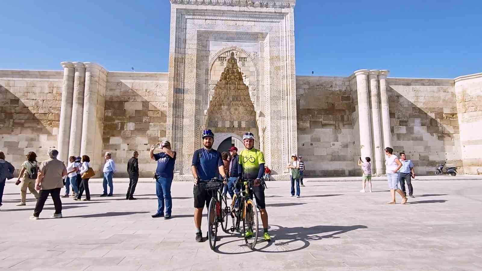 ms hastasi adam bisikletle iller arasi yolculuk yaparak hayata tutunuyor 0