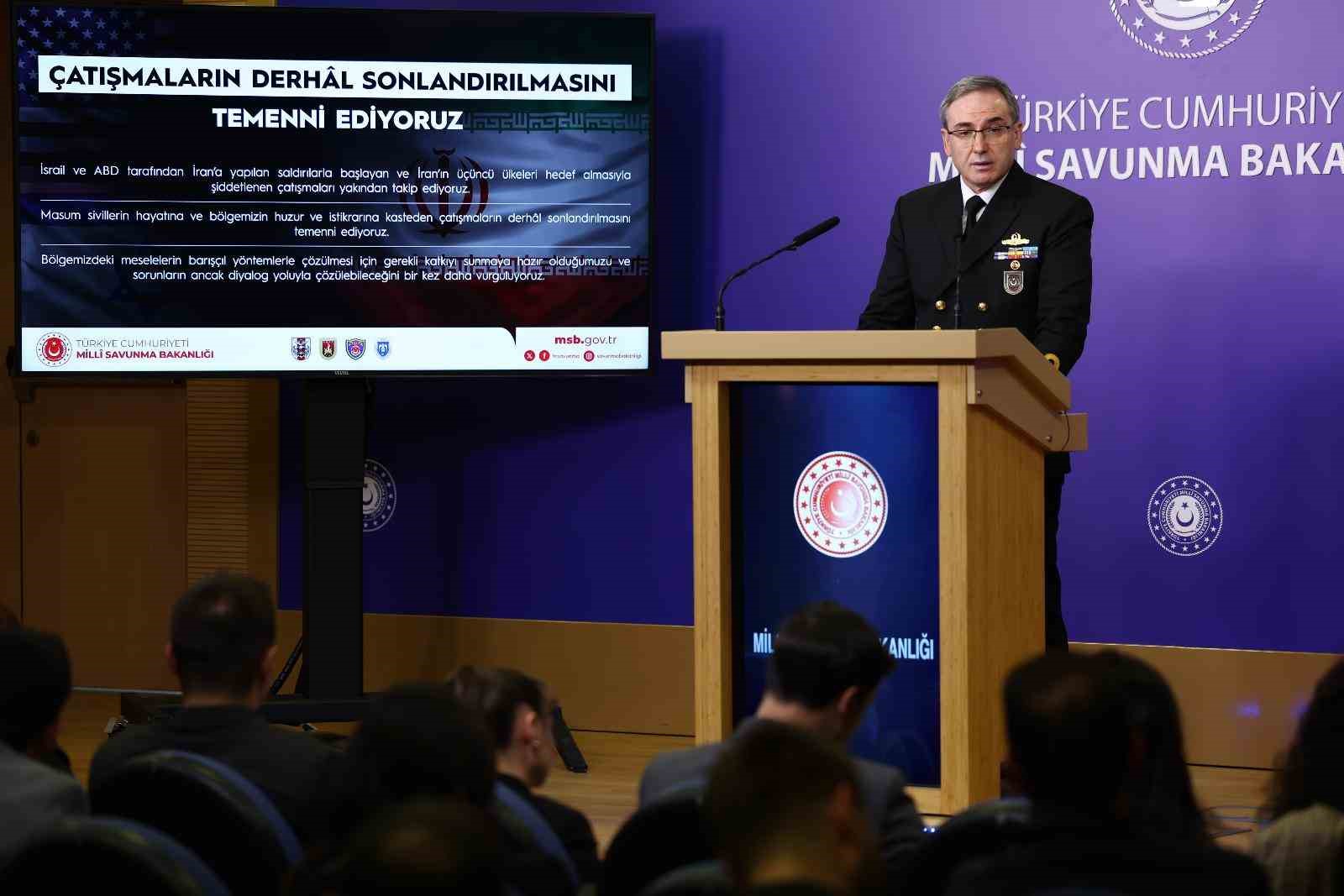 MSB: "(ABD-İsrail-İran) "Tarafları saldırılara bir an önce son vermeye ve sorunları diyalog yoluyla çözmeye davet ediyoruz" 5 msb abd israil iran taraflari saldirilara bir an once son vermeye ve sorunlari diyalog yoluyla cozmeye 9gMz7jJj