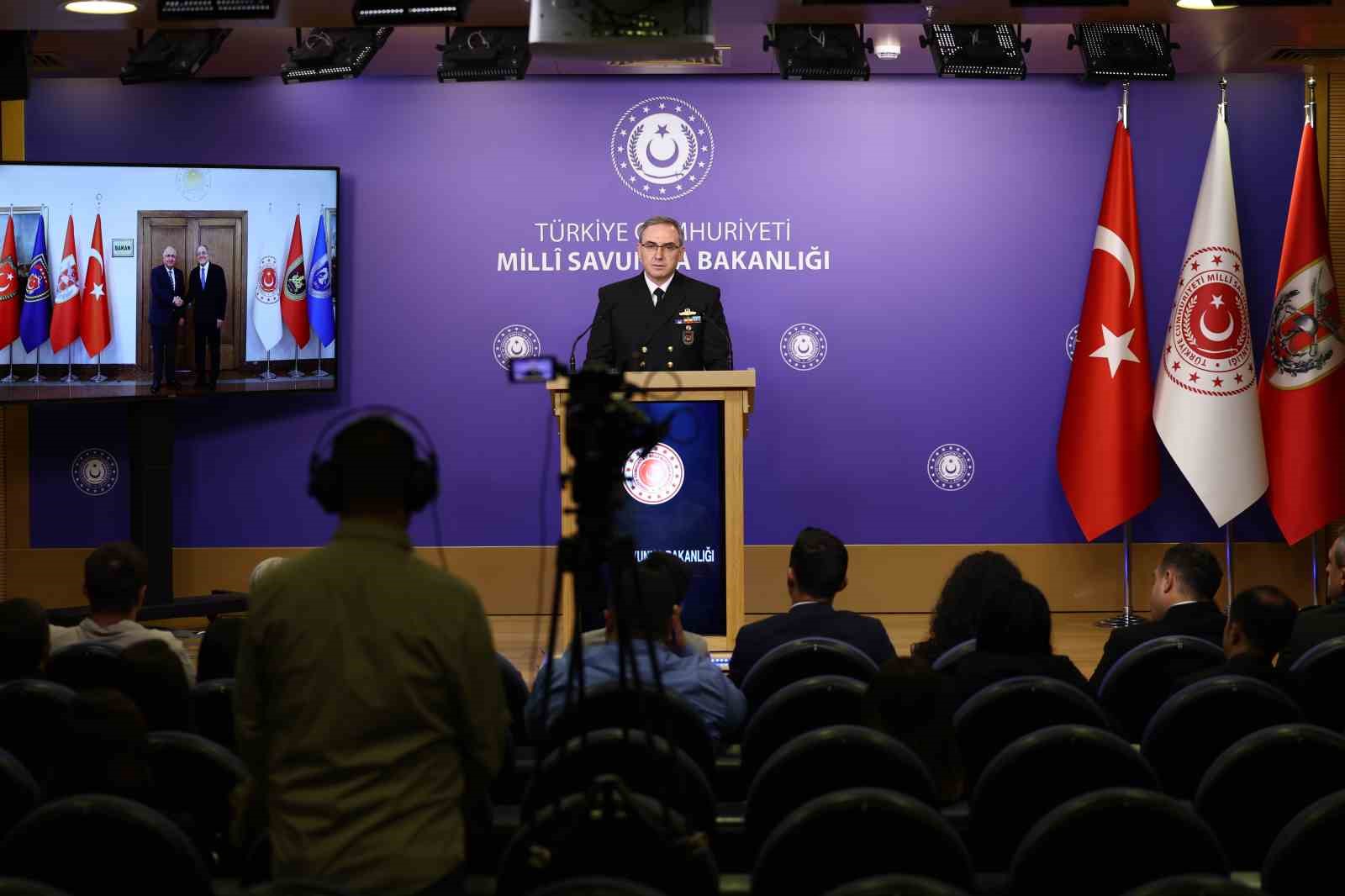 MSB: "Bazı Yunanlı yetkililer tarafından yapılan gerginliği artırıcı eylem ve söylemler, oluşan olumlu atmosfere zarar vermekten başka bir işe yaramamaktadır" 7 msb bazi yunanli yetkililer tarafindan yapilan gerginligi artirici eylem ve soylemler olusan olumlu atmosfere H3nalwuC