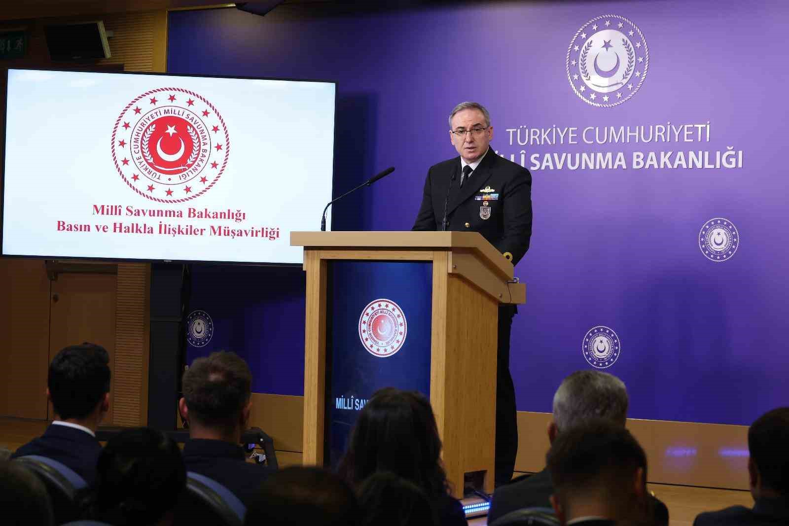 MSB: "Deniz Yetki Alanları Kanunu çalışması denizlerimizdeki yetki alanlarımızdaki sorumlulukları belirleyecek çerçeve bir yasa niteliğindedir" 7 msb deniz yetki alanlari kanunu calismasi denizlerimizdeki yetki alanlarimizdaki sorumluluklari belirleyecek cerceve bir yasa 8DJCGLsO