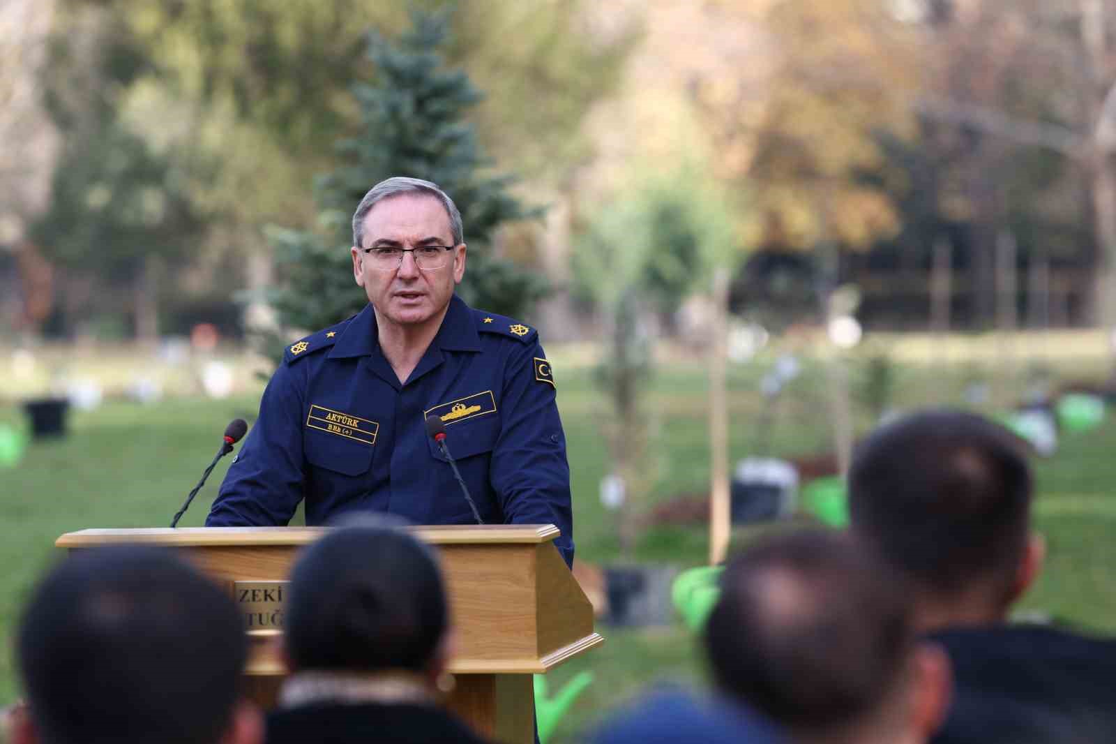 msb iskenderunda 2 askerin olmesi alay ve tabur komutani d hil 4 personelin turk silahli bMkAmksf