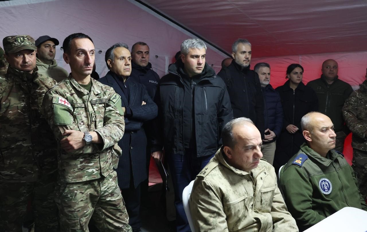 msb kaza kirim ve arama kurtarma ekibi olay yerinde calismalarina devam ediyor 0
