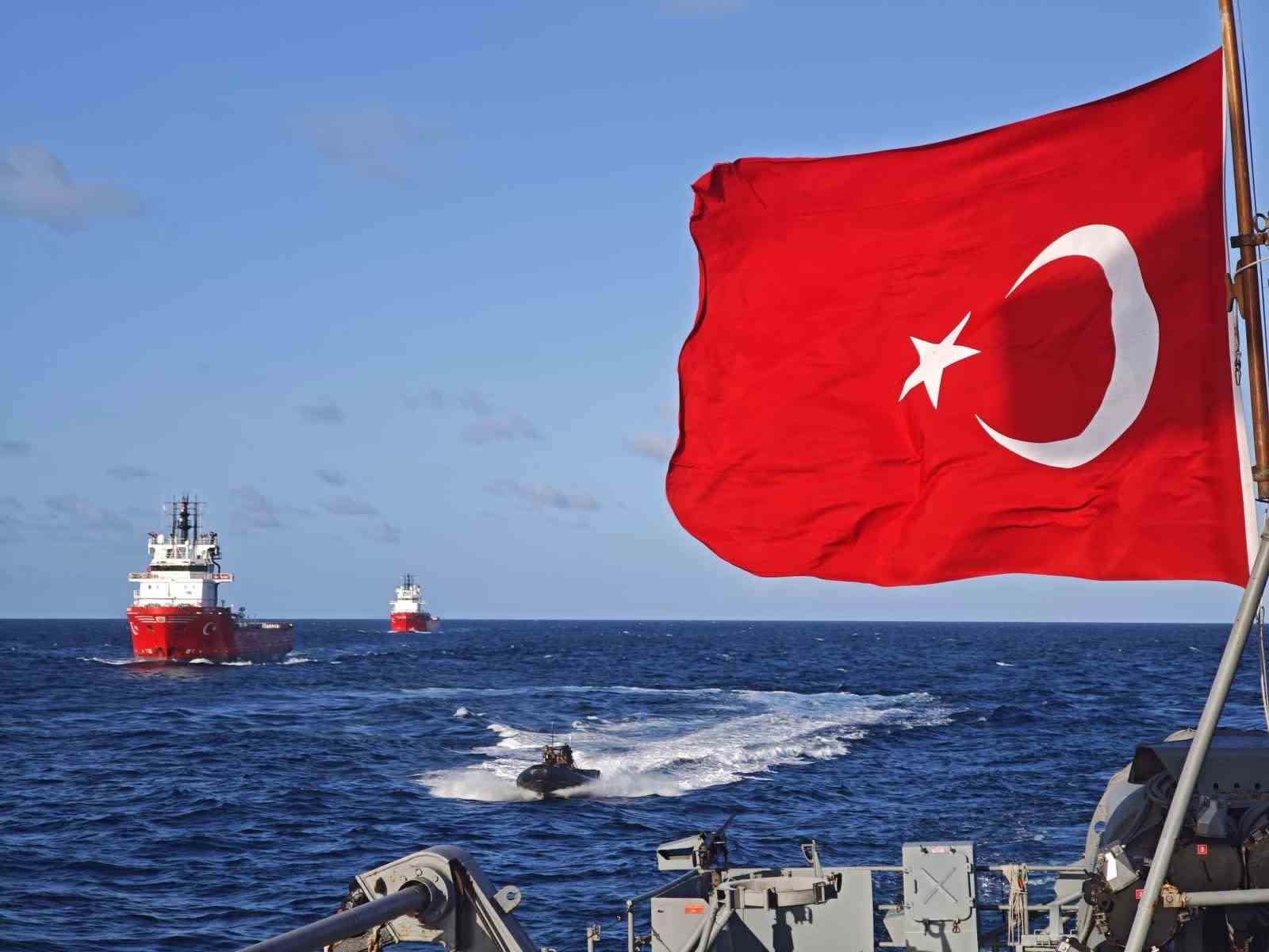 msb somali deniz gorev grubu unsurlari sondaj gemilerine refakat ve karakol destegine devam ediyor atOsp2dE