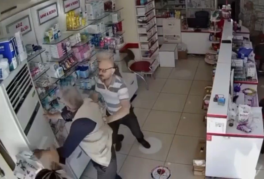 muadil ilac kavgasinda yeni gelisme eczaci kalfasi isten cikarildi 0 H73pHDLw