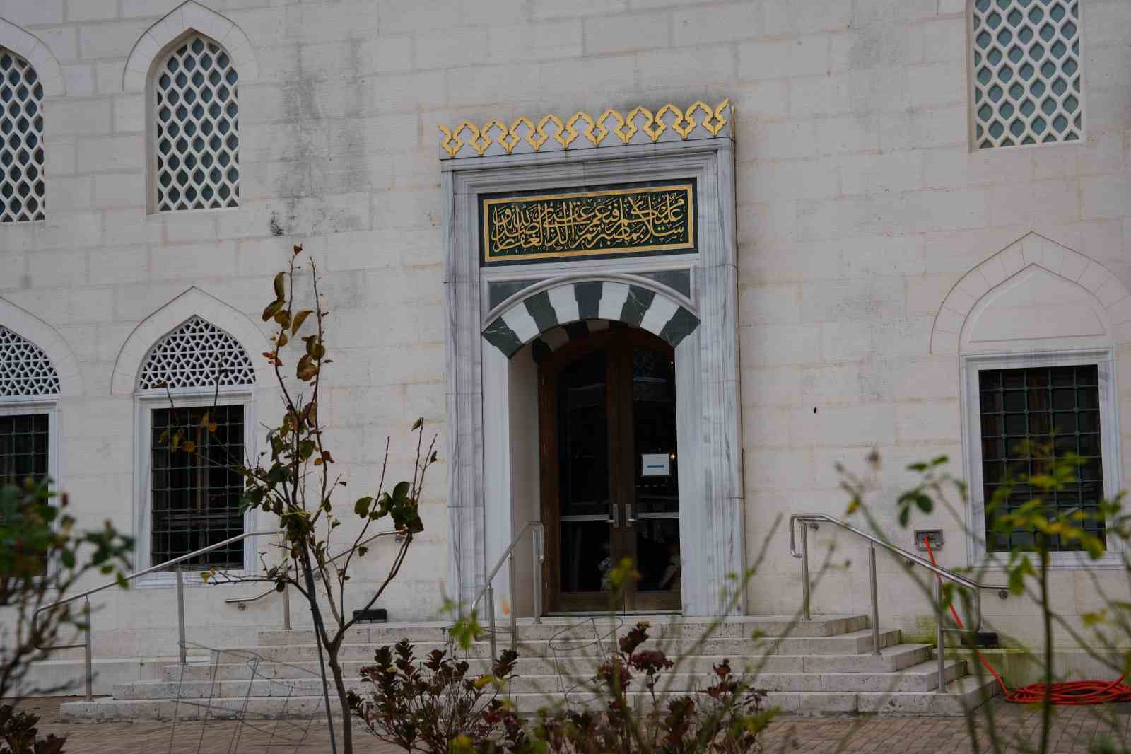 Muazzez Abacı’nın kızı Aslı Abacı: "Annem antibiyotik tedavisine ters reaksiyon verdi" 9 muazzez abacinin kizi asli abaci annem antibiyotik tedavisine ters reaksiyon verdi 5 pulAEaVe