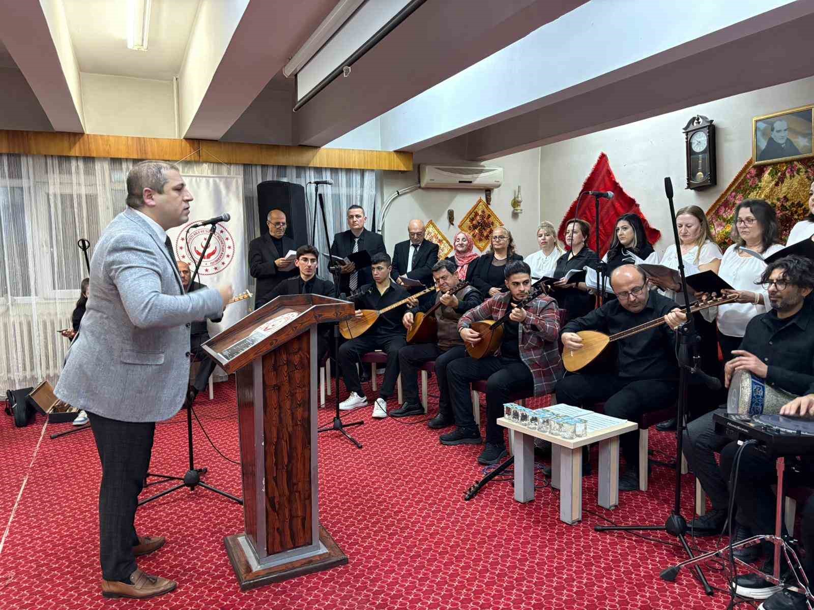 mubadillerin yuregine dokunan konser huzurevinde gocun hatirasi turkulerle canlandi 2 rTz6DC3q
