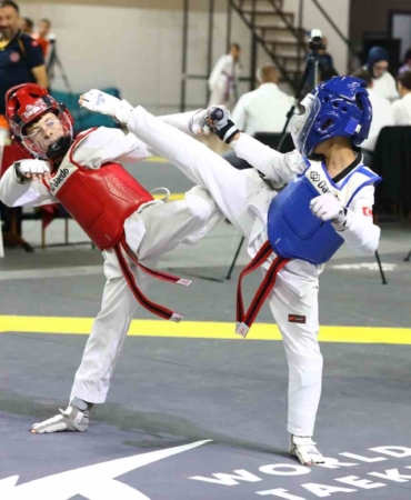 mucahit-yanci-dogu-grubu-taekwondo-sampiyonasi-sivasta-basladi-3ekniGCt.jpg