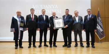 mudanya-universitesinde-yeni-rektor-prof-dr-ahmet-kesik-oldu-UjperSY9.jpg