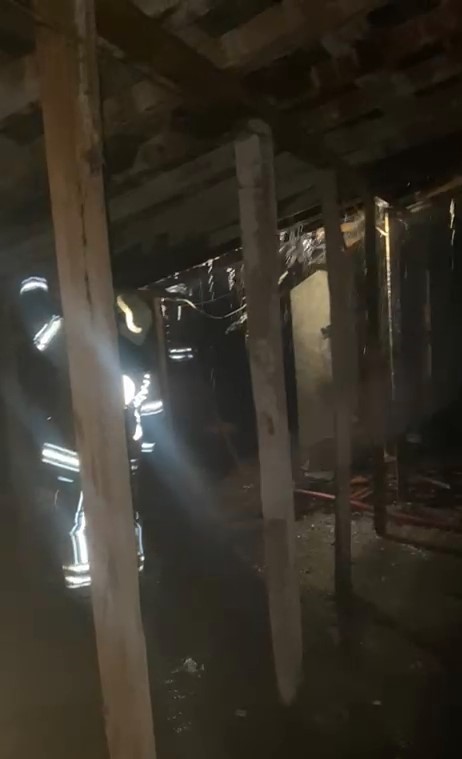 mudanyada bir apartmanda 4uncu kez yangin panigi ayni sahis gozaltinda 2 uCaROuMG