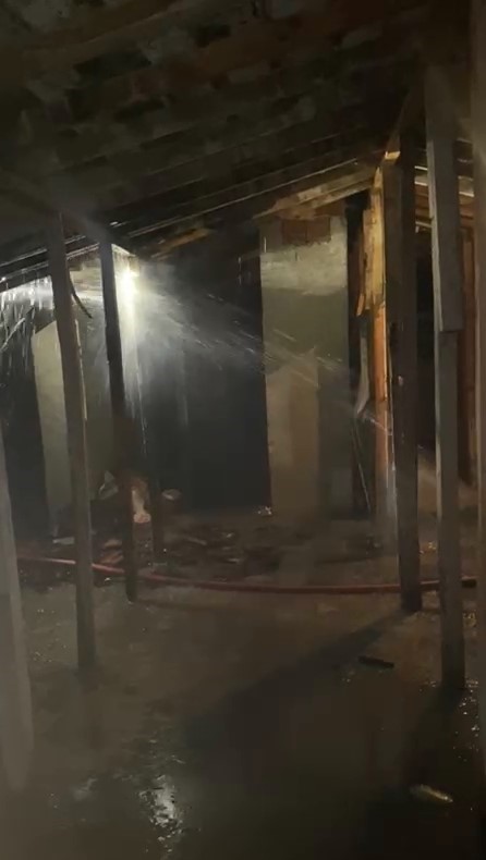 mudanyada bir apartmanda 4uncu kez yangin panigi ayni sahis gozaltinda 3 16YMXc4k