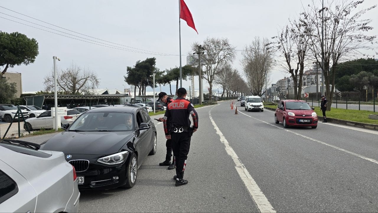 mudanyada polis ekipleri goz actirmiyor 4 DIWIrNAR