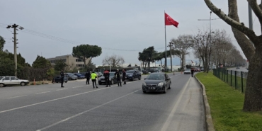 mudanyada-polis-ekipleri-goz-actirmiyor-7vjIzOSB.jpg