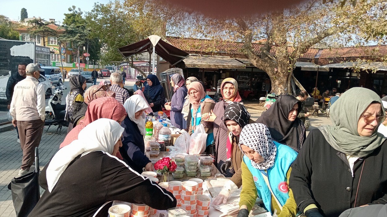 mudanyadan gazzeye yardim eli 2 wKGtBABw