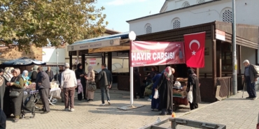 mudanyadan-gazzeye-yardim-eli-2BtNAD71.jpg