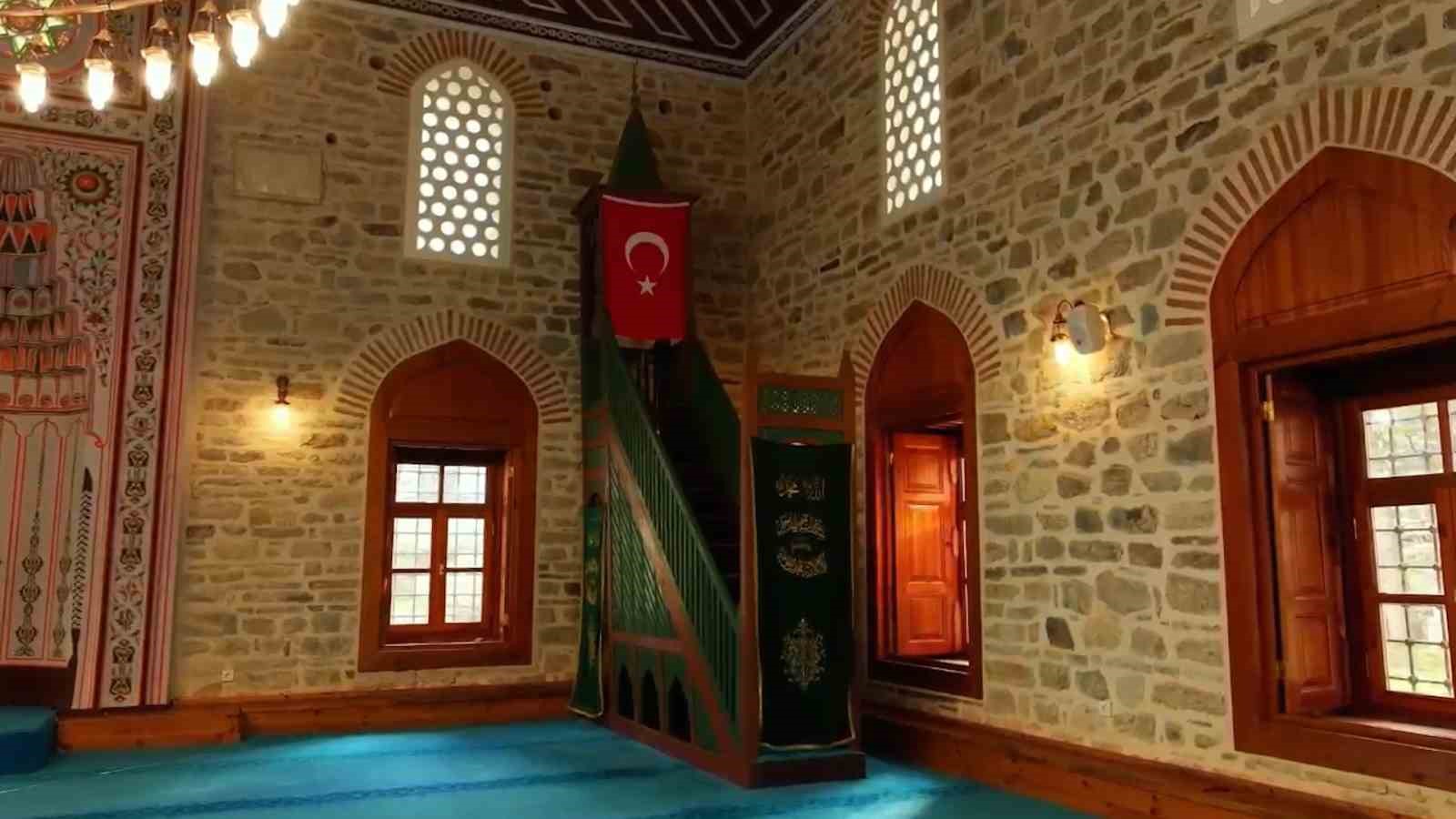 mudurnudaki kanuni sultan suleyman camisi asirlara meydan okuyor 3 ldU6wqgm