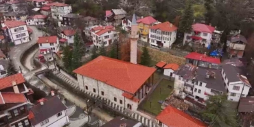 mudurnudaki-kanuni-sultan-suleyman-camisi-asirlara-meydan-okuyor-cAYCmVgh.jpg