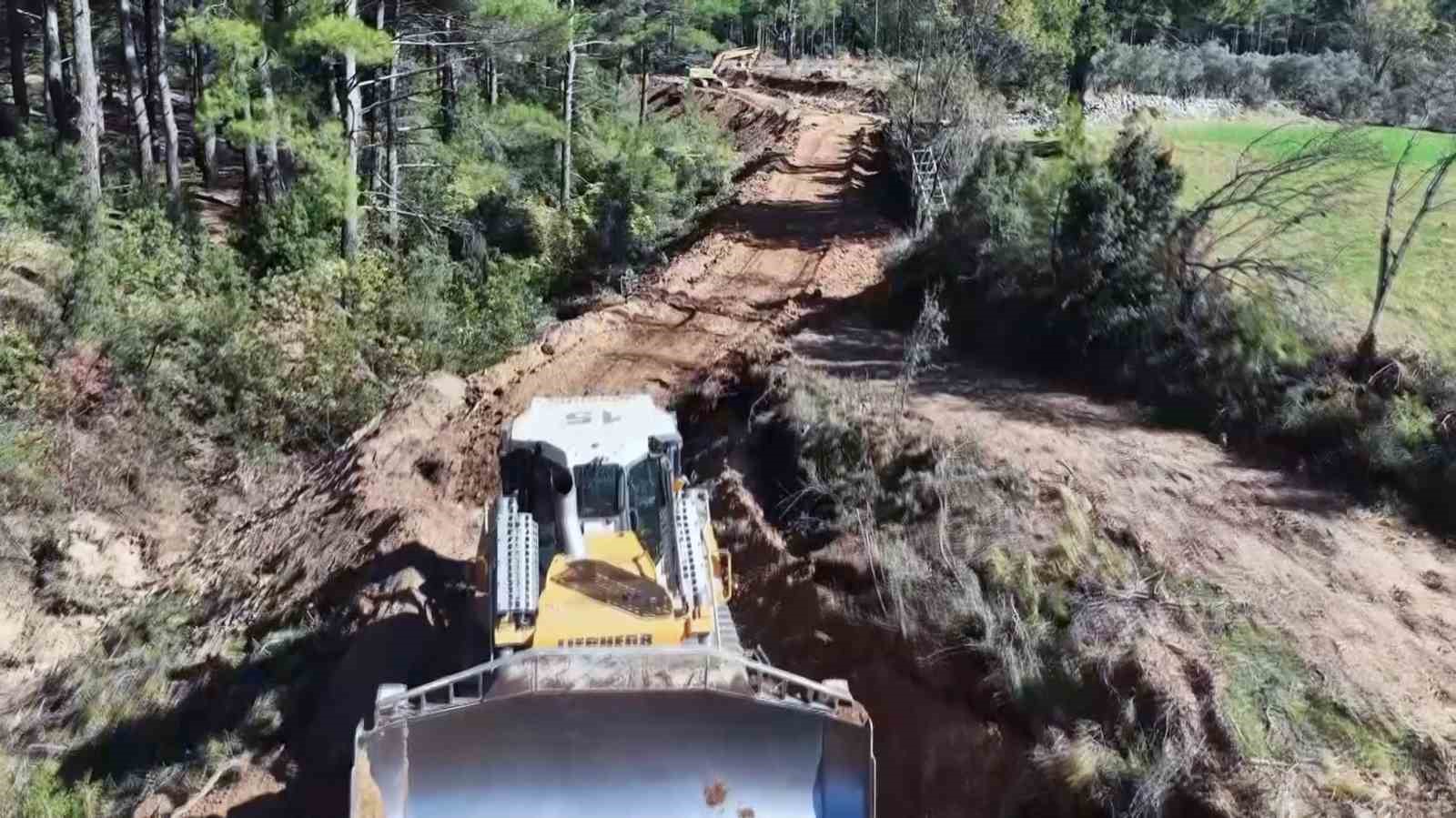 Muğla ve Aydın’da Orman yangın şerit yolu uzunluğu 2 bin kilometreye çıkıyor 8 mugla ve aydinda orman yangin serit yolu uzunlugu 2 bin kilometreye cikiyor 4 N5hr643k