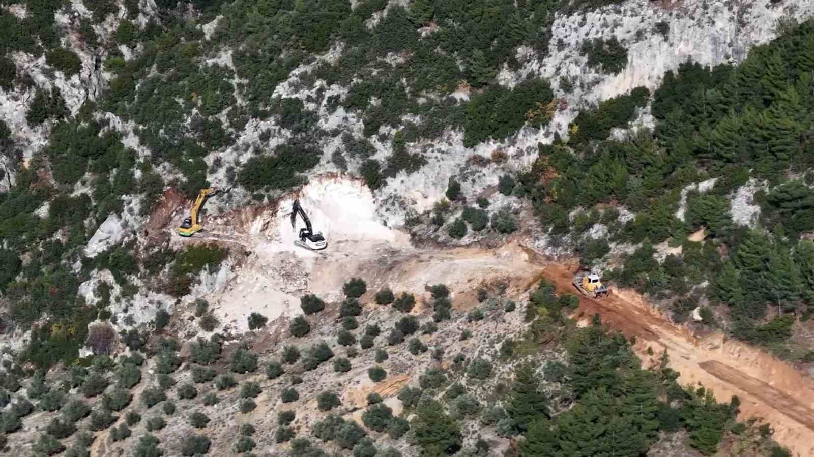 Muğla ve Aydın’da Orman yangın şerit yolu uzunluğu 2 bin kilometreye çıkıyor 9 mugla ve aydinda orman yangin serit yolu uzunlugu 2 bin kilometreye cikiyor 5 TltpKObL