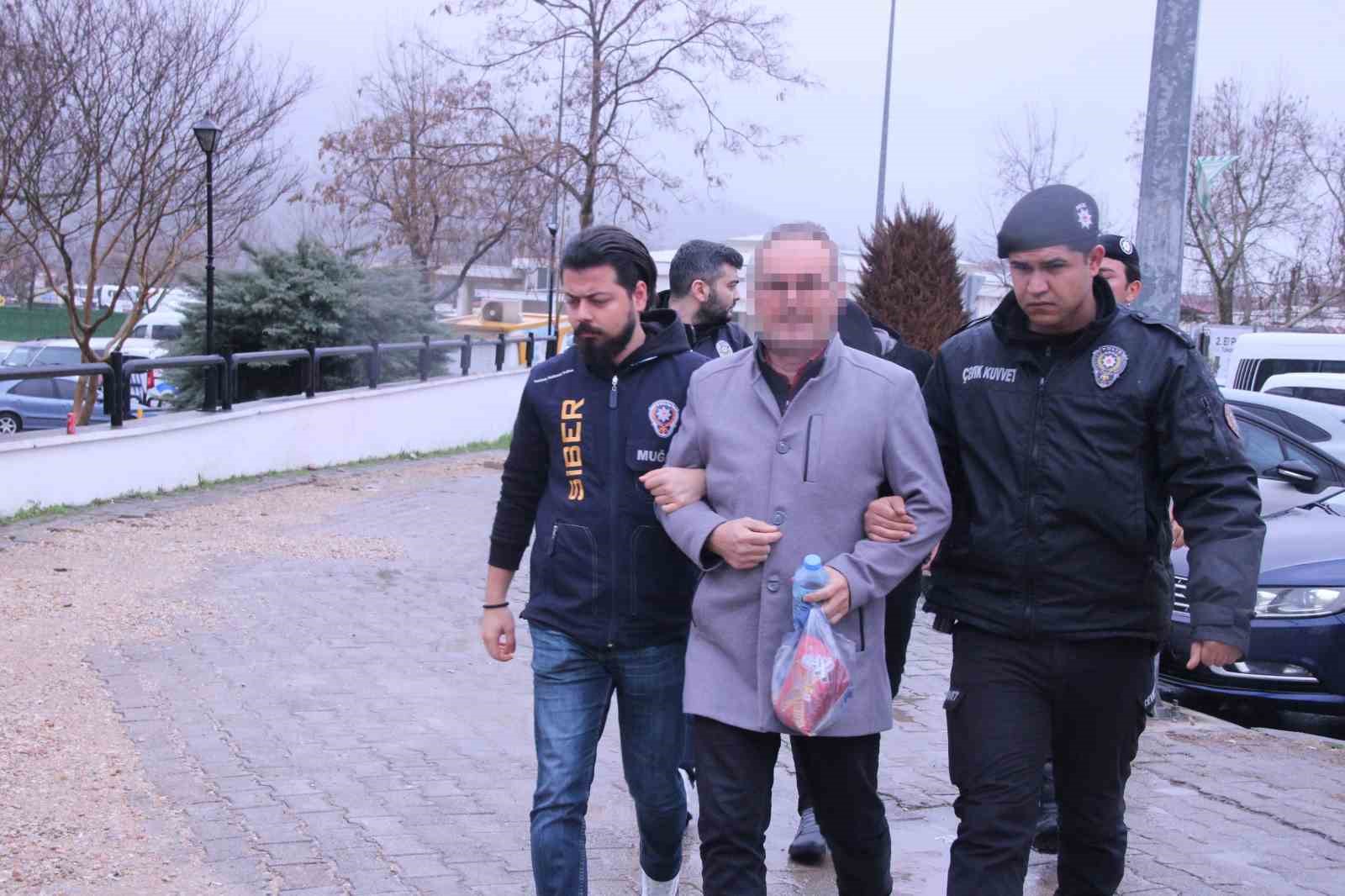 muglada sahte hesap uzerinden devlet buyuklerine hakaret suphelileri adliyeye sevk edildi 3 q8iT9N9Q