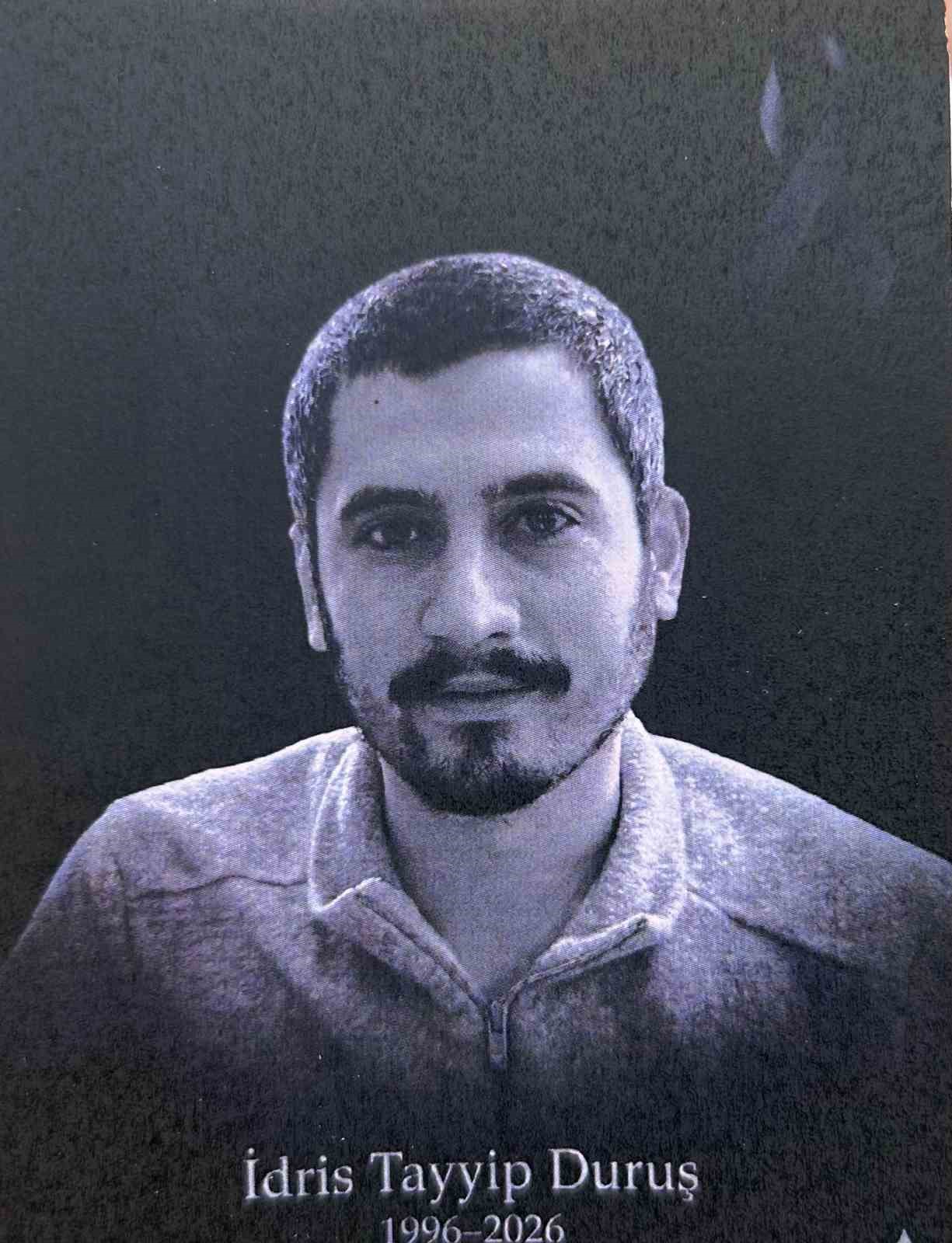 Mühimmat sahasındaki patlamada hayatını kaybeden işçi Ankara’da toprağa verildi 6 muhimmat sahasindaki patlamada hayatini kaybeden isci ankarada topraga verildi 2 M5acaDUb