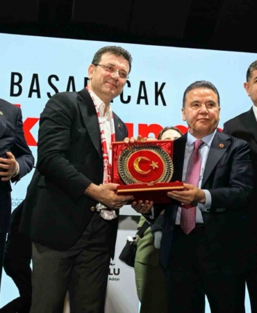 muhittin-bocekten-cezaevinde-ek-ifade-ekrem-imamoglu-benden-15-milyon-euro-istedi-5-milyonu-KFi53S8U.jpg