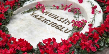 muhsin-yazicioglu-vefatinin-17-yildonumunde-kabri-basinda-anildi-sybQFbmj.jpg