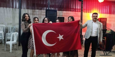 muhtardan-anneler-gunune-ozel-leopar-gecesi-2NMX1YRX.jpg