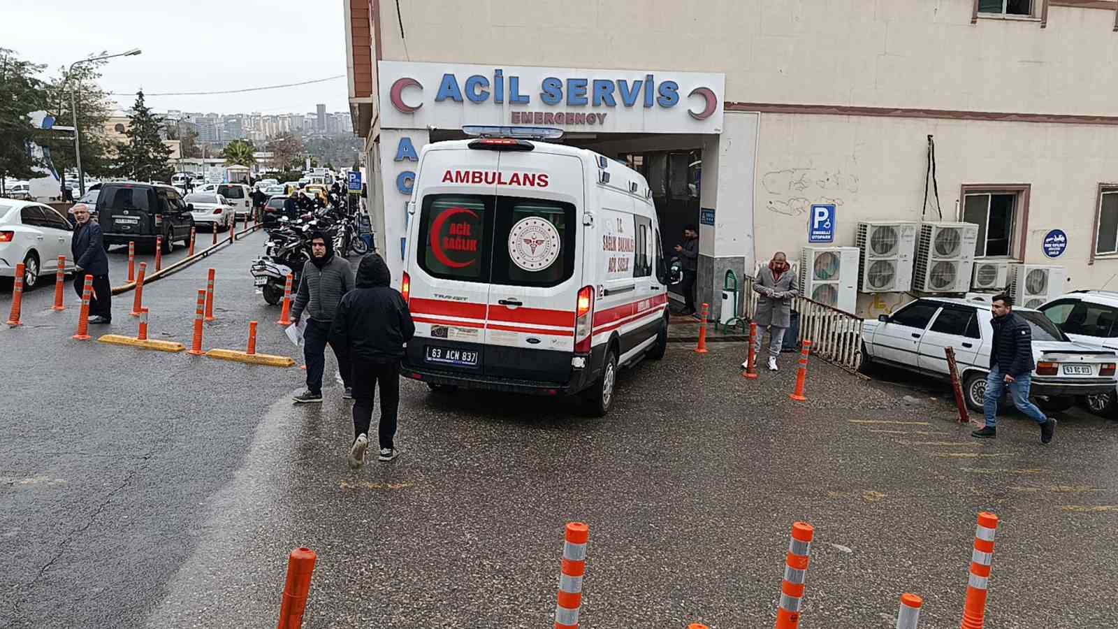 muhtarin yaralandigi kavga buyudu 10 yarali 0 v6dJIDpA