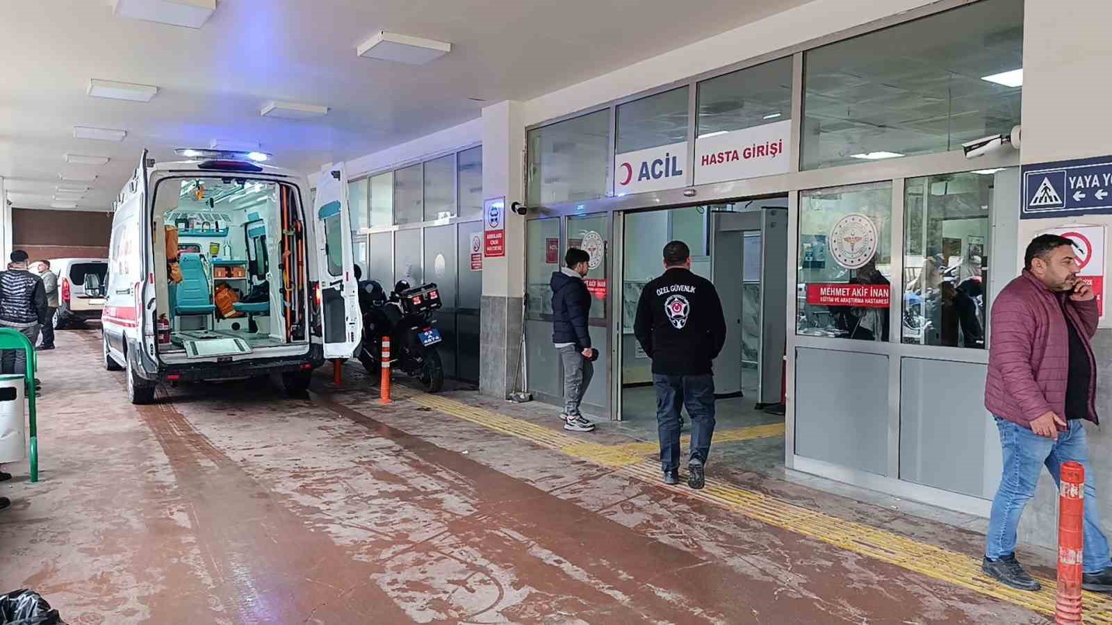 muhtarin yaralandigi kavga buyudu 10 yarali 1 BW3qBfSP