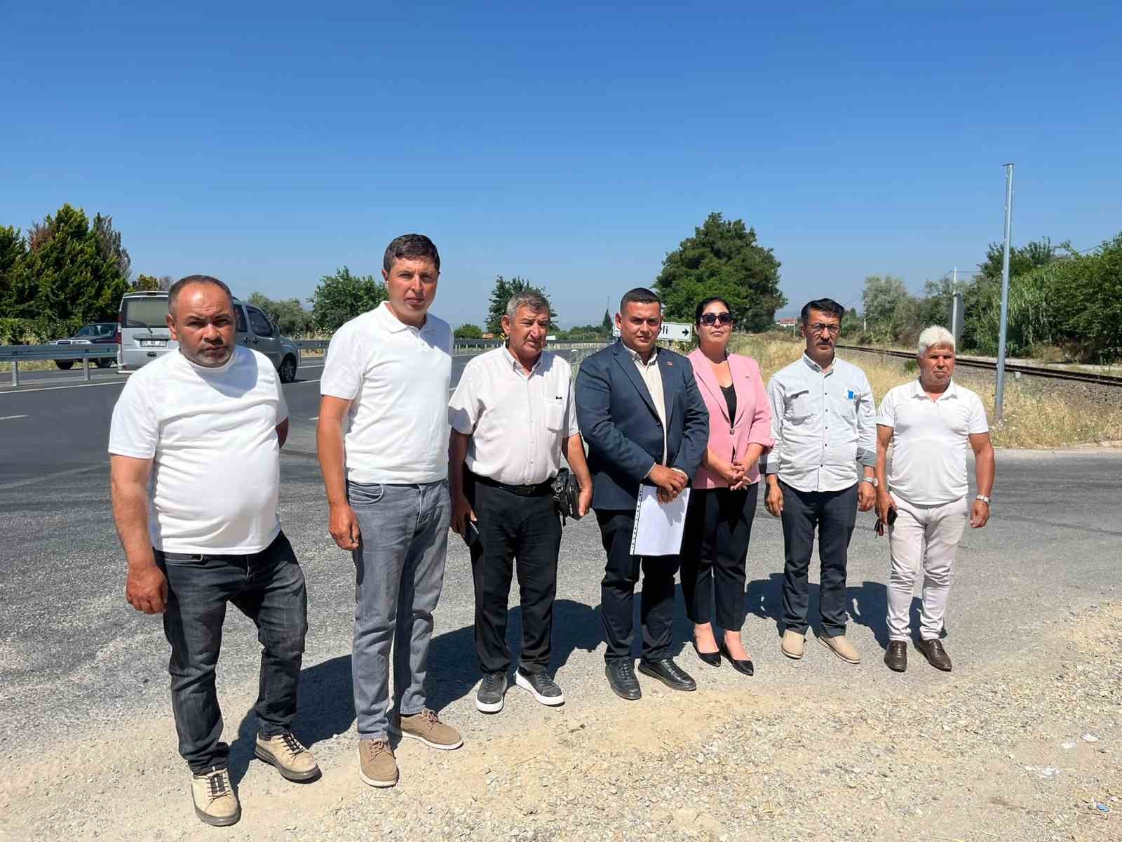 muhtarlardan karayollarina refuj tepkisi 0 X1dw8kUW