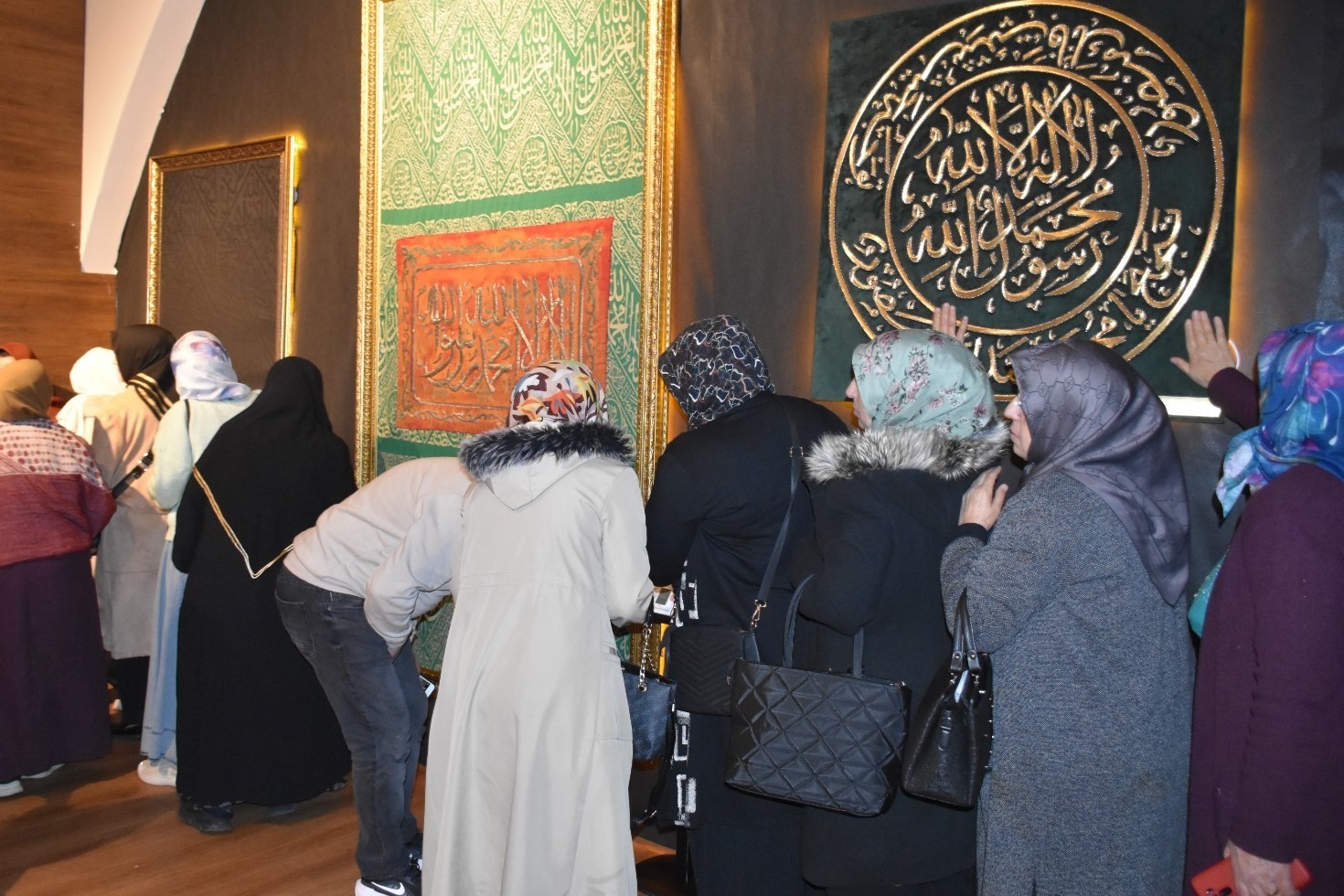 mukaddes emanetler sergisine yogun ilgi 0 kRcNjuQ2
