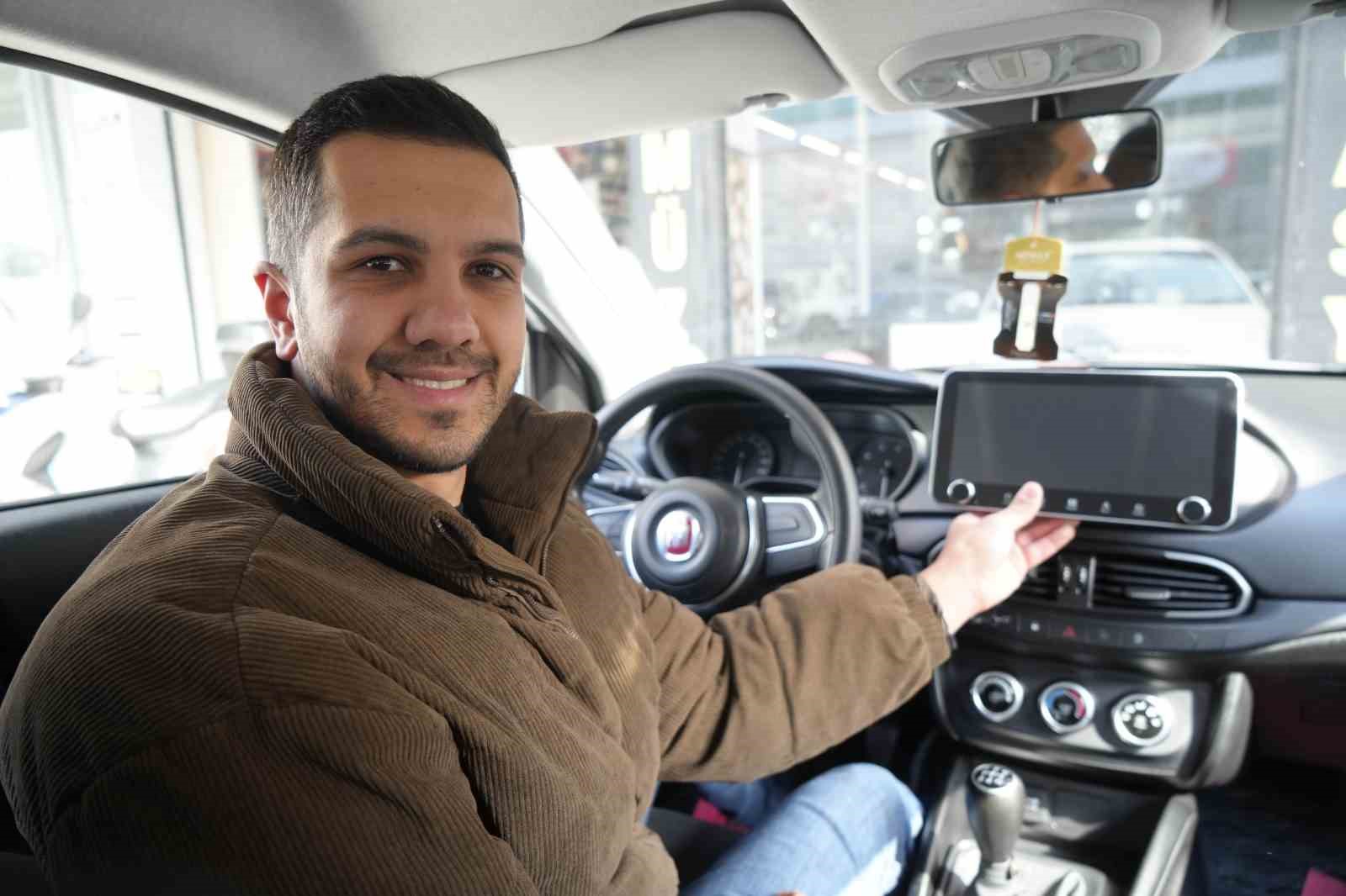 multimedya ekran isleri dusurdu app plaka ise artirdi 1 tqX2uTyE