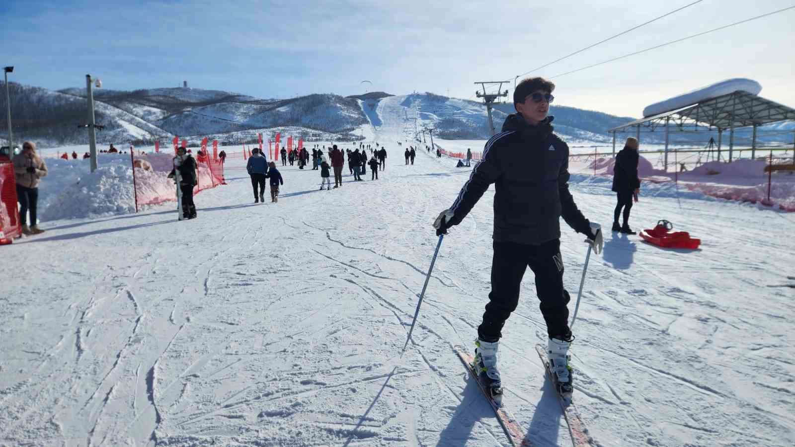 munzurun eteklerinde kayak sezonu basladi 0 SMZKsKtV
