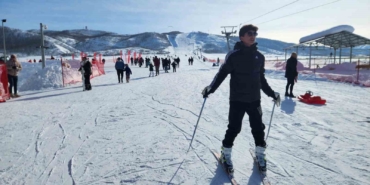 munzurun-eteklerinde-kayak-sezonu-basladi-2BOfqYfM.jpg